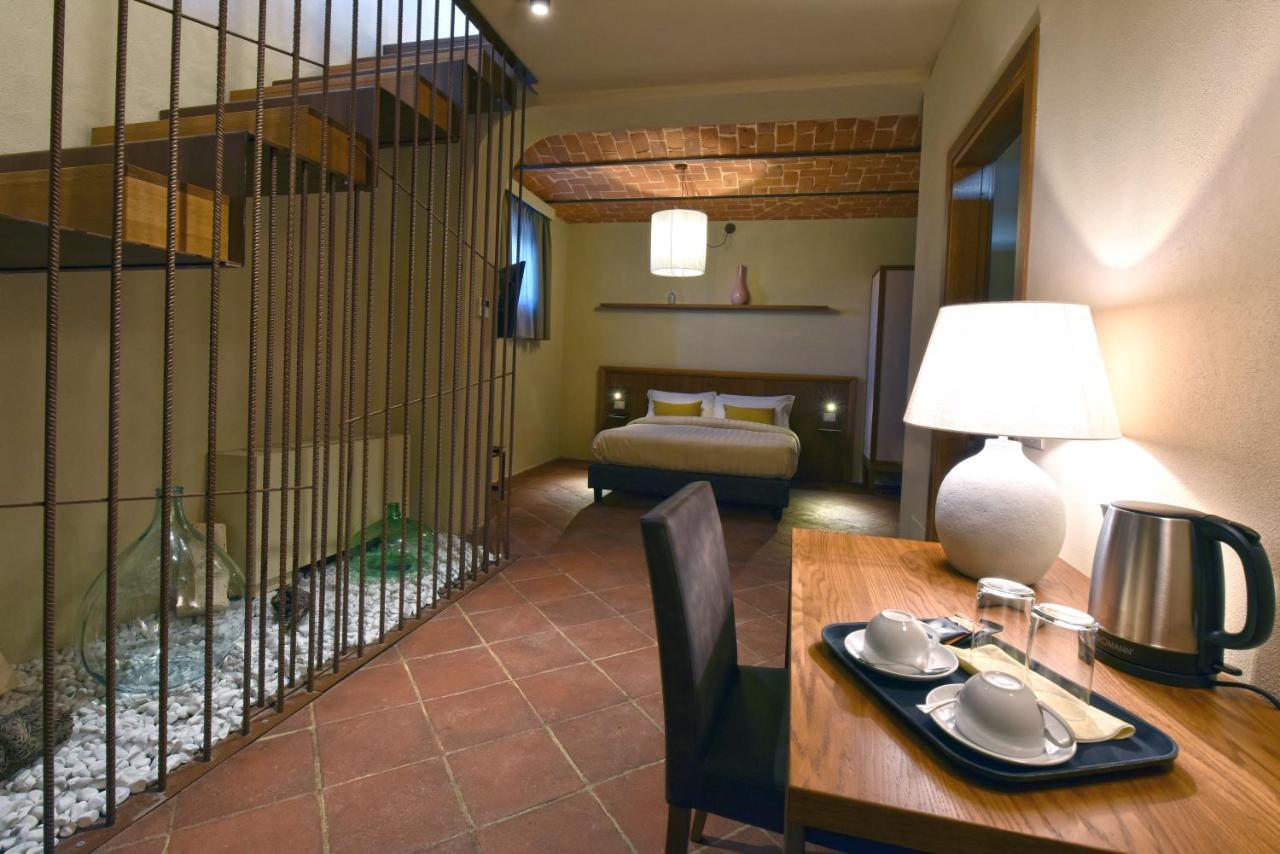 Cascina La Badia Bed & Breakfast Montegrosso d'Asti Exterior photo