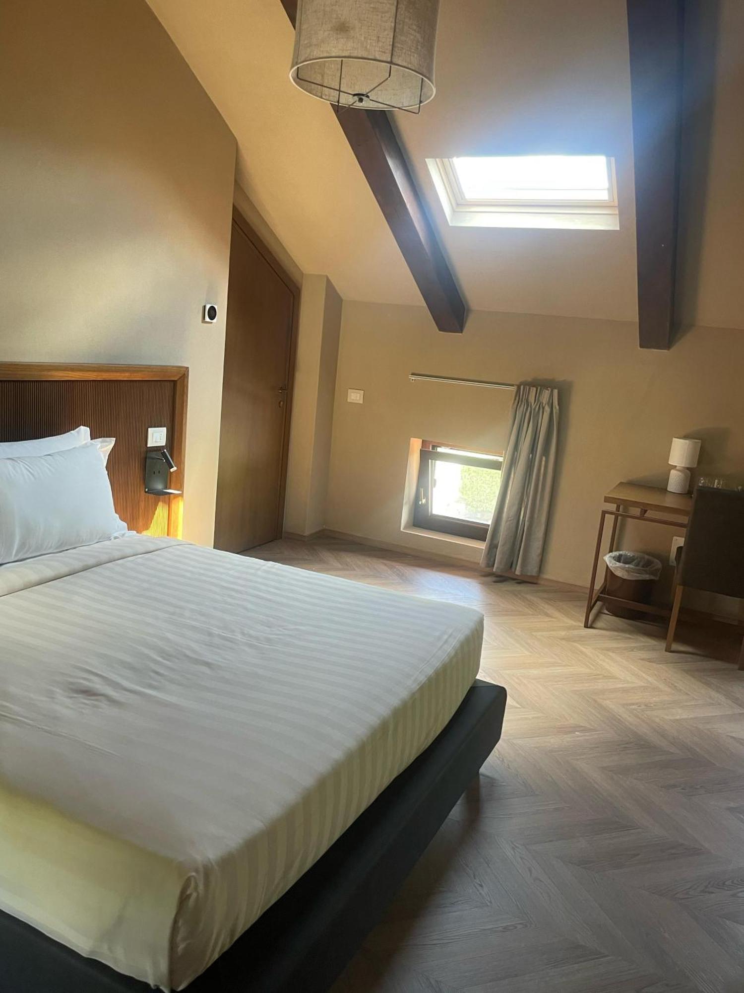 Cascina La Badia Bed & Breakfast Montegrosso d'Asti Exterior photo